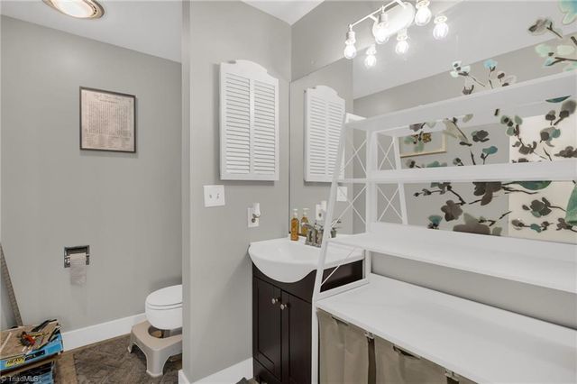 4 Chesterfield Court, Greensboro, NC 27410