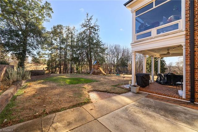 4 Chesterfield Court, Greensboro, NC 27410