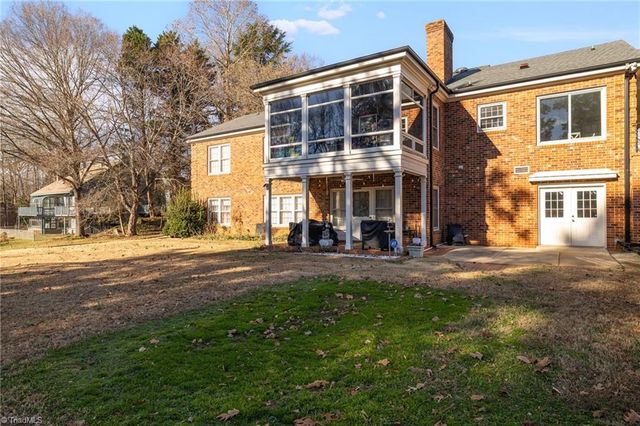 4 Chesterfield Court, Greensboro, NC 27410