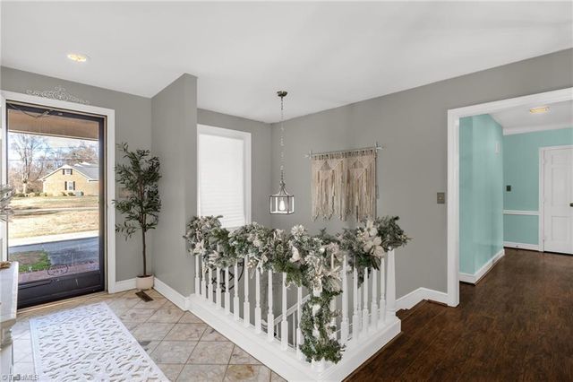 4 Chesterfield Court, Greensboro, NC 27410