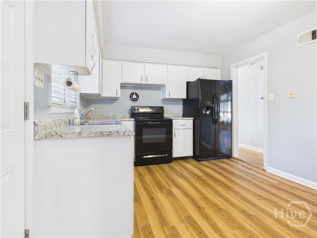 Image 16 of property listing at 1938 Mitchell Street, Savannah, GA 31405