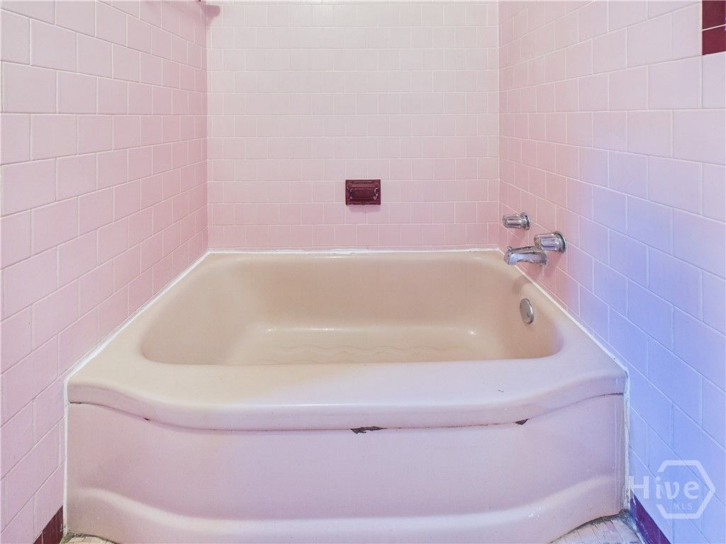 Image 25 of property listing at 1938 Mitchell Street, Savannah, GA 31405