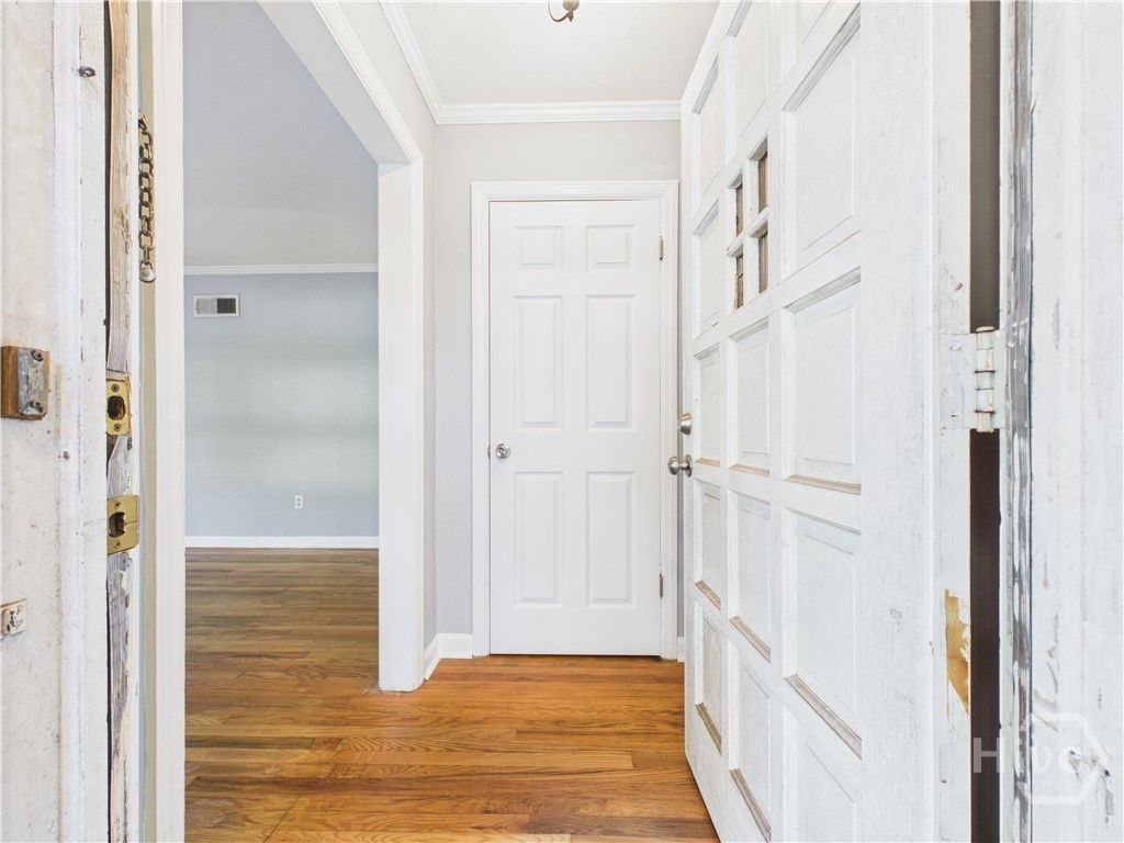 Image 6 of property listing at 1938 Mitchell Street, Savannah, GA 31405