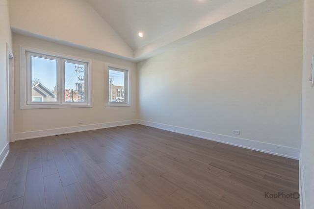 4015 N Albany Avenue, Chicago, IL 60618