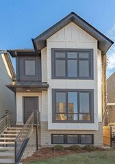 4015 N Albany Avenue, Chicago, IL 60618