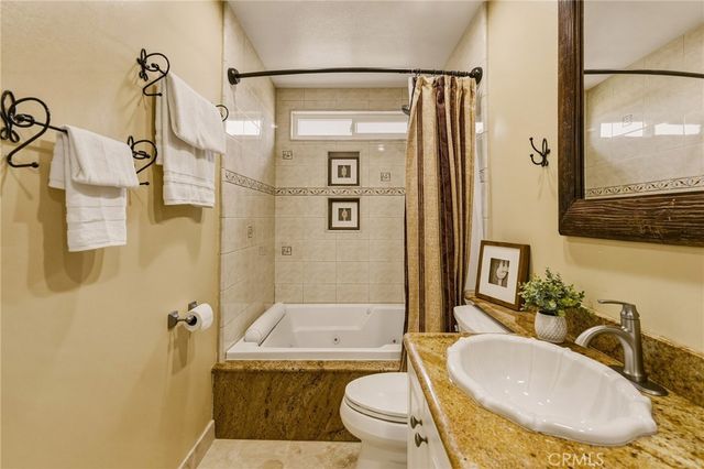 2010 Mathews Avenue C, Redondo Beach, CA 90278