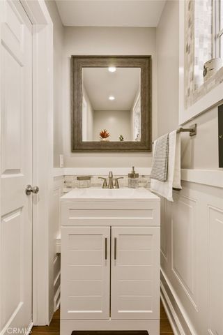 2010 Mathews Avenue C, Redondo Beach, CA 90278