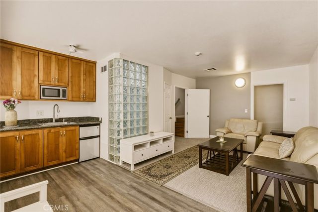 2010 Mathews Avenue C, Redondo Beach, CA 90278