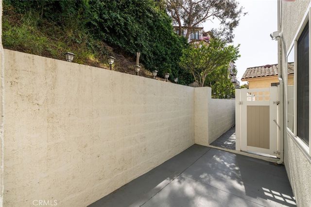 2010 Mathews Avenue C, Redondo Beach, CA 90278