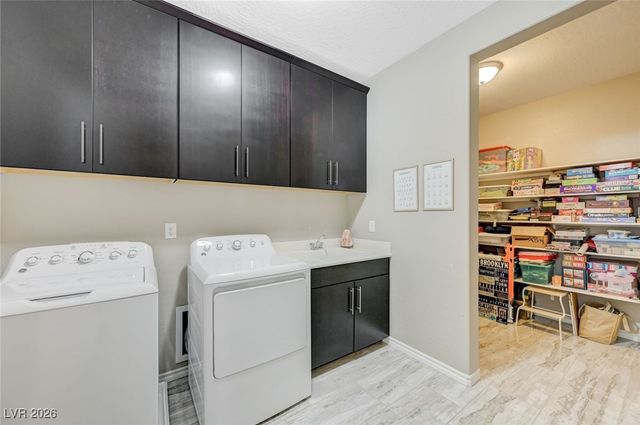 2821 Athena Hill Court, Henderson, NV 89052