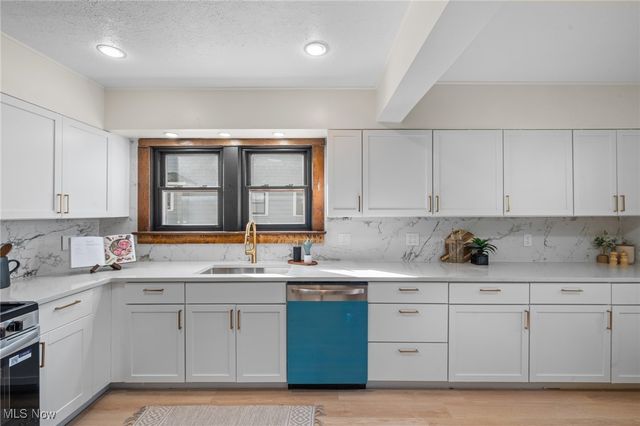 2206 Westminster Road, Cleveland Heights, OH 44118