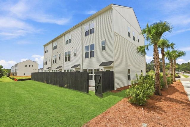 4633 Forest Hills Drive 904, North Charleston, SC 29418
