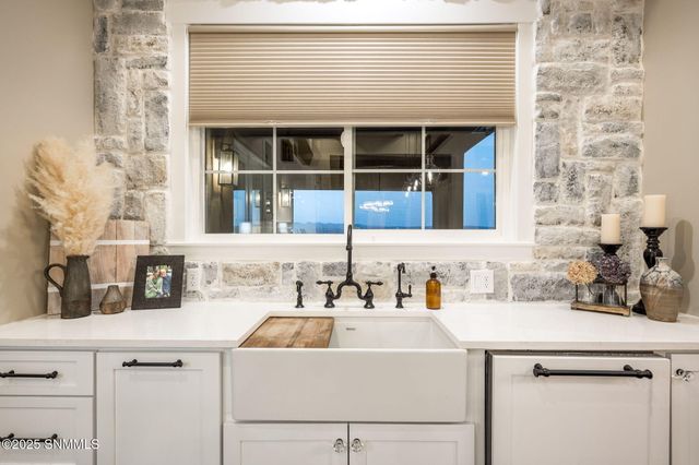 46 Springfield Court, Las Cruces, NM 88007