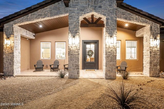 46 Springfield Court, Las Cruces, NM 88007