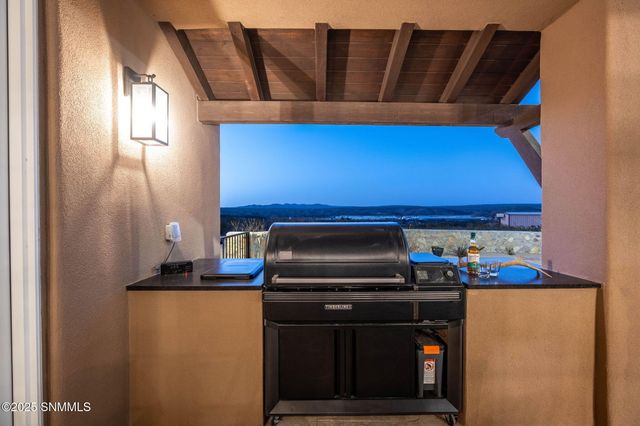 46 Springfield Court, Las Cruces, NM 88007