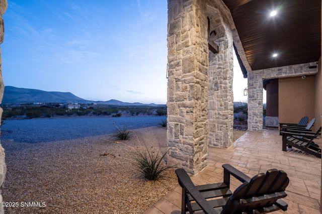 46 Springfield Court, Las Cruces, NM 88007