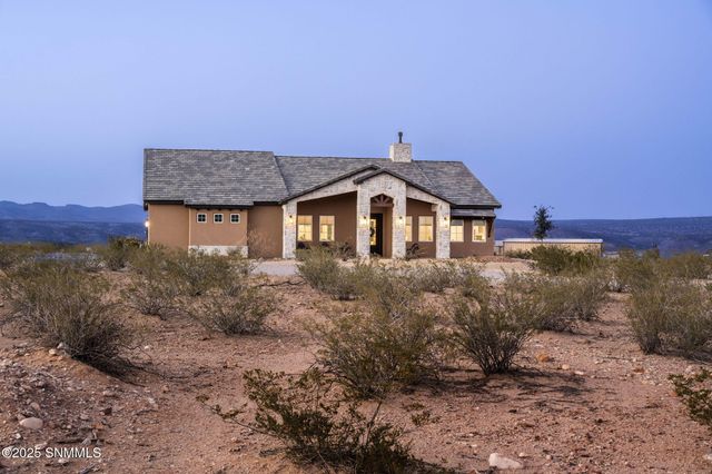 46 Springfield Court, Las Cruces, NM 88007