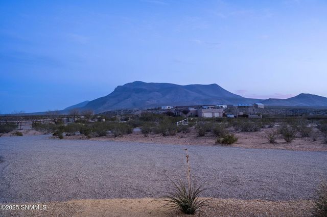 46 Springfield Court, Las Cruces, NM 88007