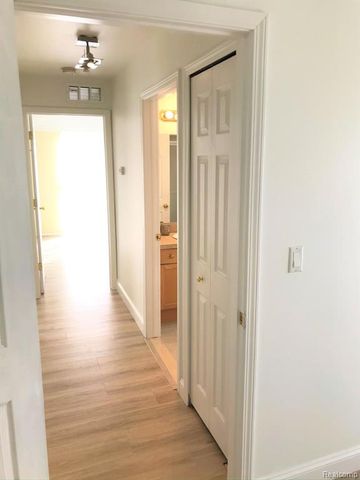 3633 Oakmonte Boulevard 189, Rochester, MI 48306