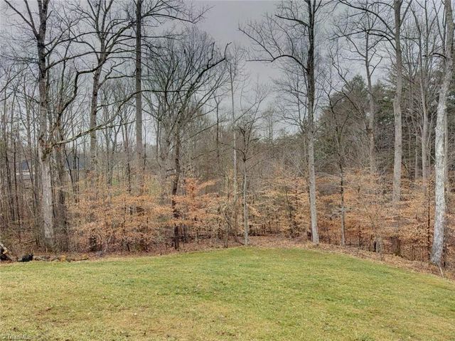 1020 Nauvoo Ridge Drive, Tobaccoville, NC 27050