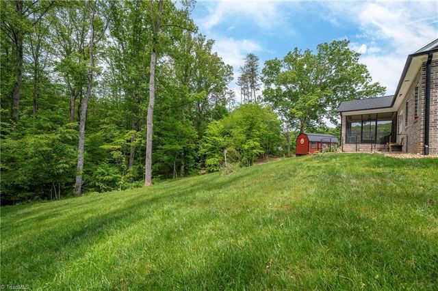 1020 Nauvoo Ridge Drive, Tobaccoville, NC 27050