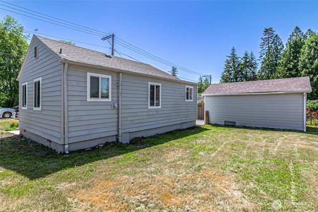 1516 S 272nd, Des Moines, WA 98198