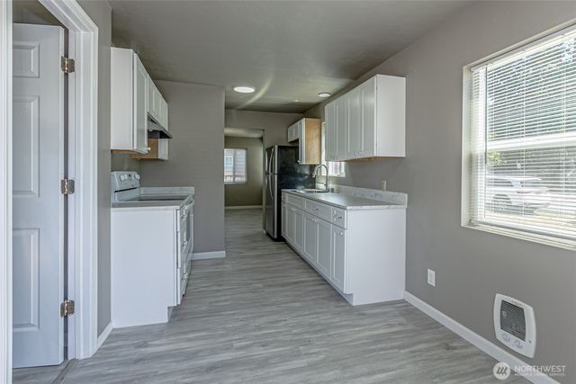 1516 S 272nd, Des Moines, WA 98198