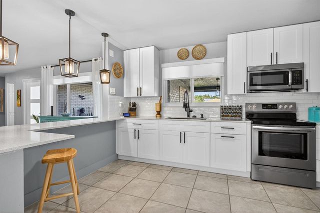 1530 W River Drive, Margate, FL 33063