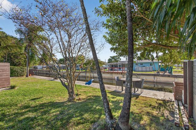 1530 W River Drive, Margate, FL 33063