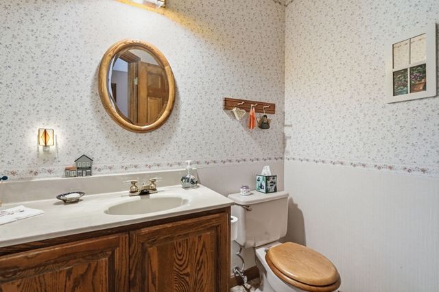 167 Llewellyn Drive, Westfield, MA 01085