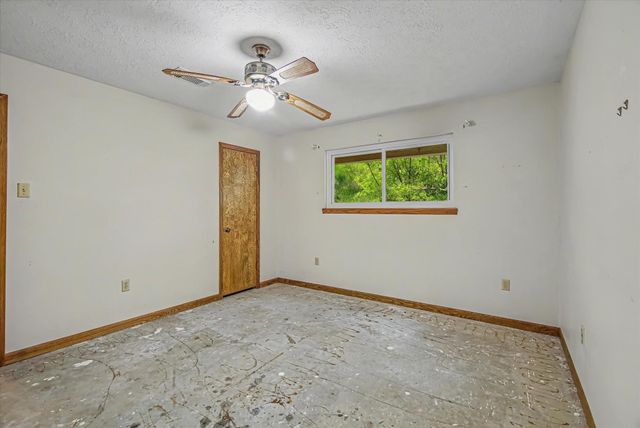 4473 Fm 2518 Road, Cleveland, TX 77327