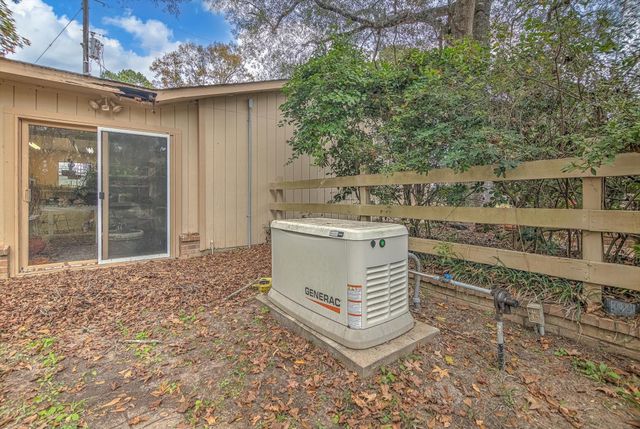 4473 Fm 2518 Road, Cleveland, TX 77327