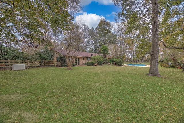 4473 Fm 2518 Road, Cleveland, TX 77327