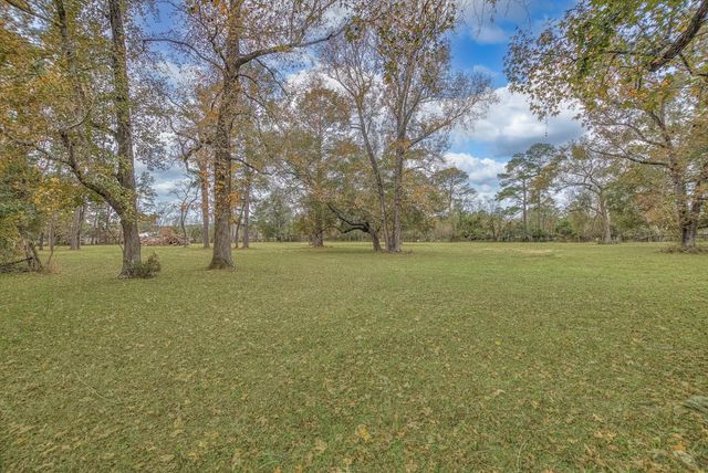 4473 Fm 2518 Road, Cleveland, TX 77327