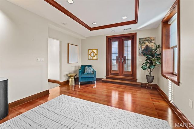 232 N Kingshighway Boulevard 1903, St Louis, MO 63108