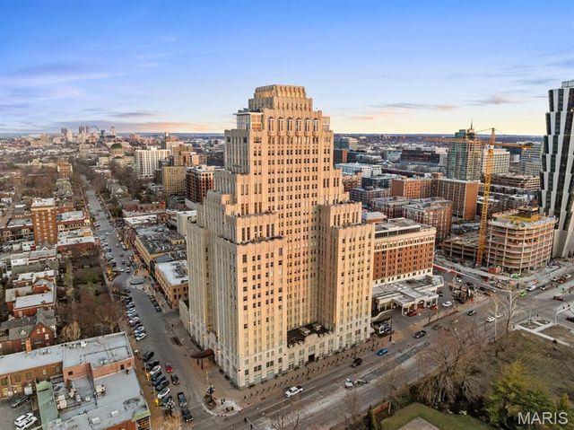 232 N Kingshighway Boulevard 1903, St Louis, MO 63108