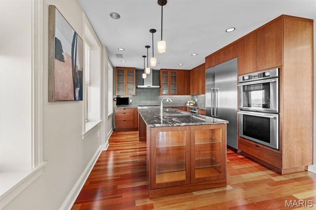 232 N Kingshighway Boulevard 1903, St Louis, MO 63108