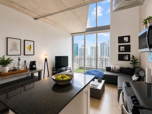 690 SW 1st Ct 3104, Miami, FL 33130