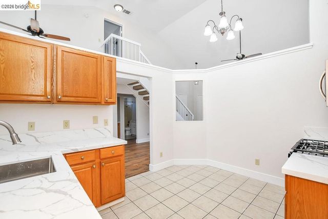 833 Oakwood Way, Oakley, CA 94561