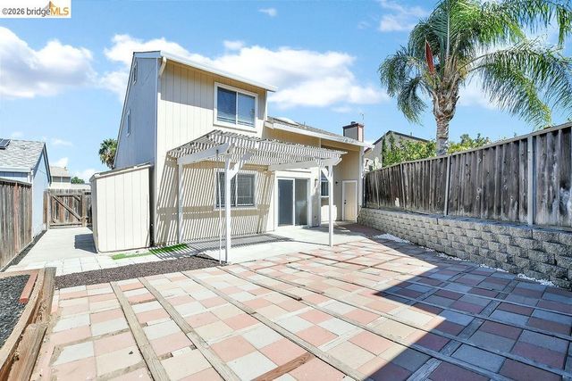 833 Oakwood Way, Oakley, CA 94561