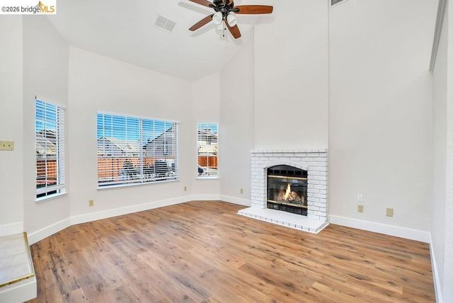 833 Oakwood Way, Oakley, CA 94561