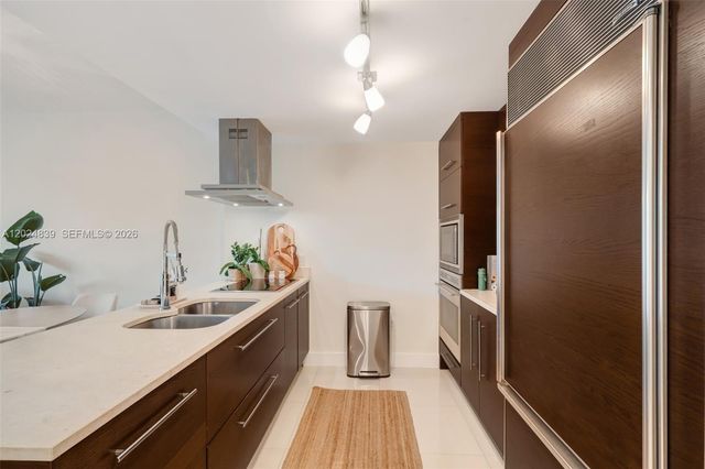 495 Brickell Ave 409, Miami, FL 33131