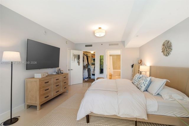 495 Brickell Ave 409, Miami, FL 33131