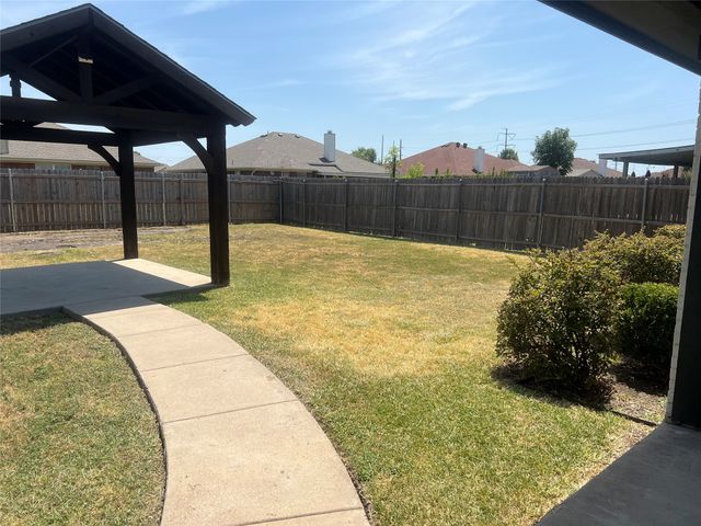 1516 Powder Horn Lane, Arlington, TX 76018