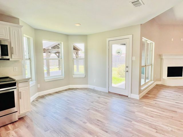 1516 Powder Horn Lane, Arlington, TX 76018