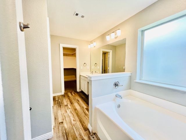 1516 Powder Horn Lane, Arlington, TX 76018