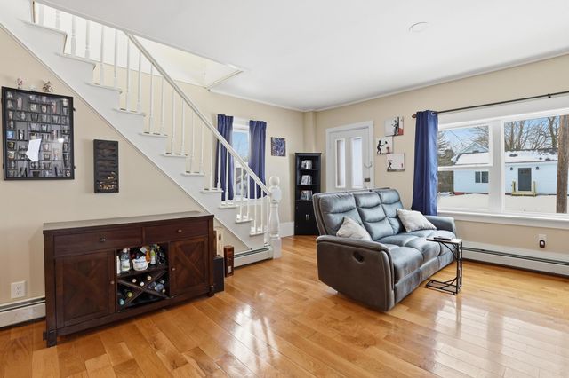 16 Bridge Street, Berwick, ME 03901