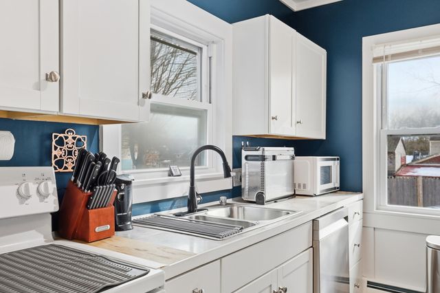 16 Bridge Street, Berwick, ME 03901