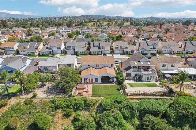 21355 Stonehaven, Lake Forest, CA 92630