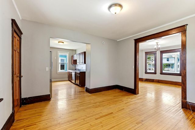 884 Iglehart Avenue, Saint Paul, MN 55104